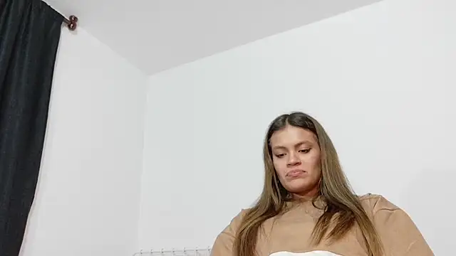 Živá chatovací místnost Emerald_Sparkles_