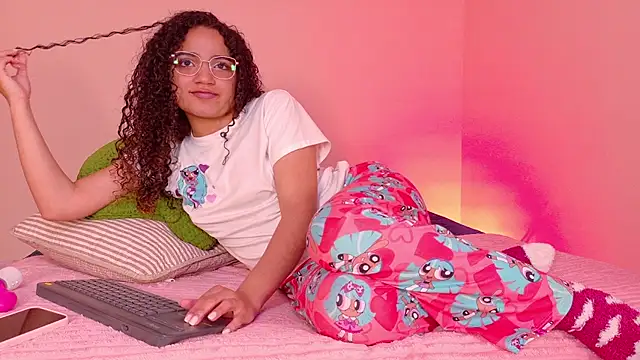 DAHLIA_BROWNIEn Live chat-huone