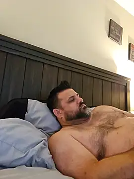 Roddog18's Live Chat Room