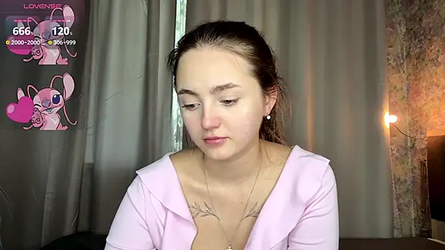LoraDavi Live chatroom