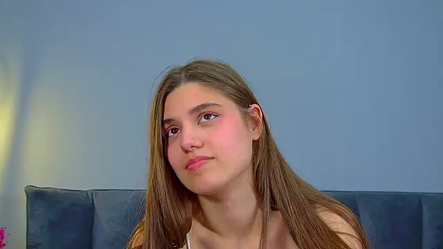 חדר צ'אט בשידור חי של ArianaAllens