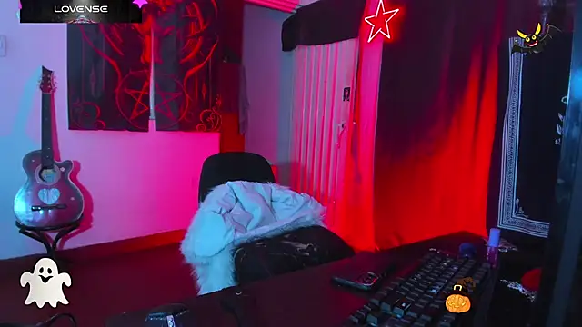 Chat soba uživo modela OnyxDiosaGotica