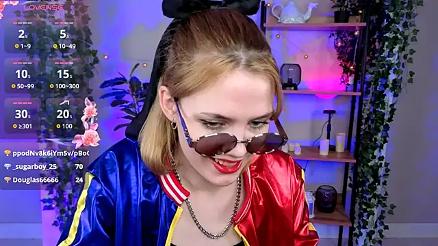 Milena_Stasym Adlı Modelin Canlı Sohbet Odası