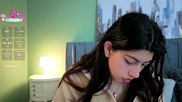 Cassie_bloom Adlı Modelin Canlı Sohbet Odası