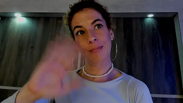 Chat soba uživo modela Brynaa