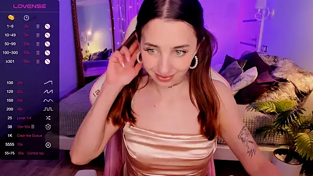 CharliGrace_ Adlı Modelin Canlı Sohbet Odası