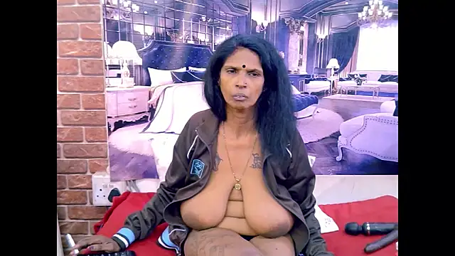 IndianVanya4u2u Live Chatraum