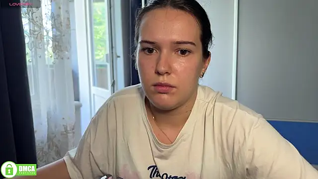 the_princese's Live Chat Room