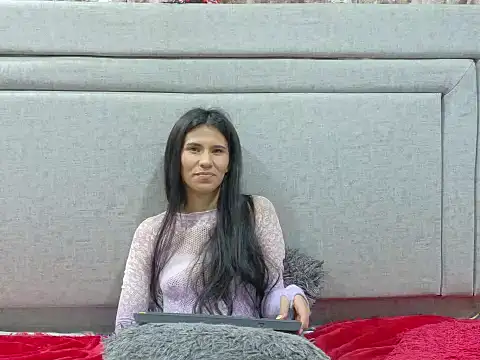 Annitarogers_'s Live Chat Room