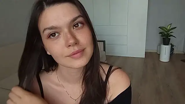 Vicki_queen – Naživo chatovacia miestnosť