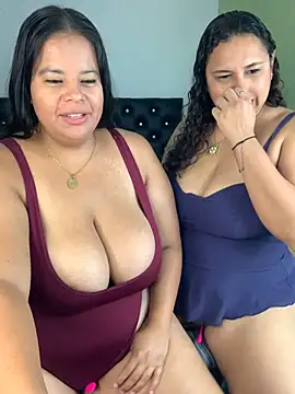 Chat ao vivo de twocurvylatins