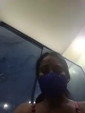 Sala de chat en directo de Simi-hot-boudi