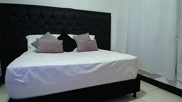 Chat ao vivo de ElenaStone_