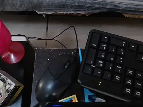 Živá chatovací místnost Sexycaramelxxx