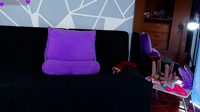 غرفة دردشة karlamoon23 المباشرة