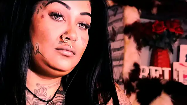Chat soba uživo modela indian_dreamgirl