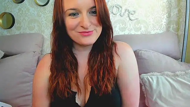 curvynova чат на живо