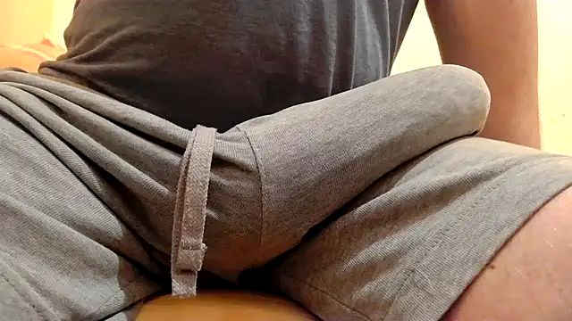 gae89tano Adlı Modelin Canlı Sohbet Odası