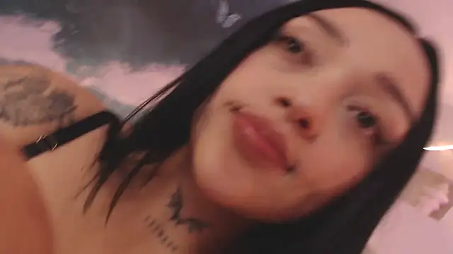 ViolettaHotLatin_ Live Chatrum