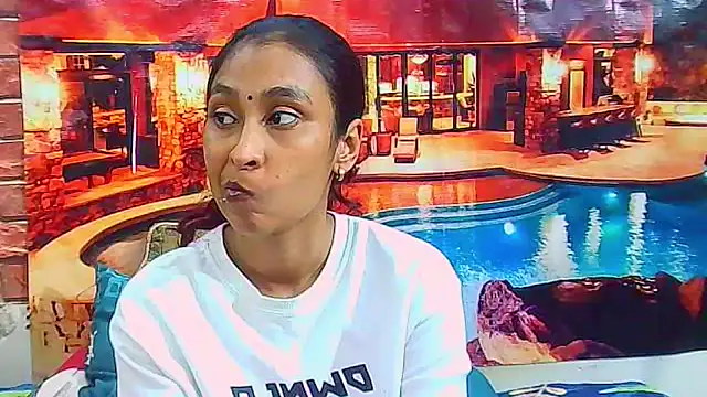 IndianSexyButt Live Chatraum