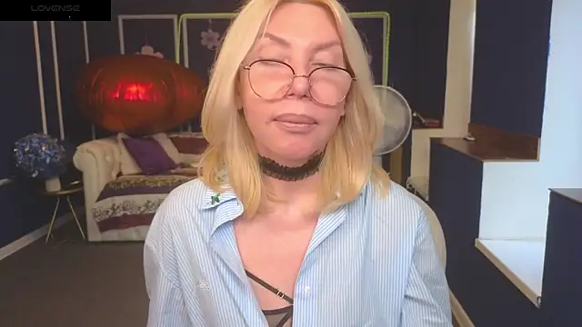 Wendy_Waves Adlı Modelin Canlı Sohbet Odası