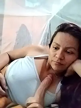 isabela29's Live Chat Room
