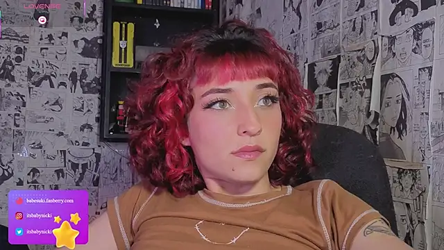 NickiYoung Live Chatraum