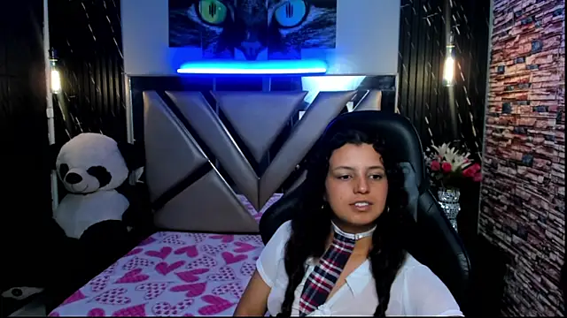 Tiffany_Ruubi Live Chatraum