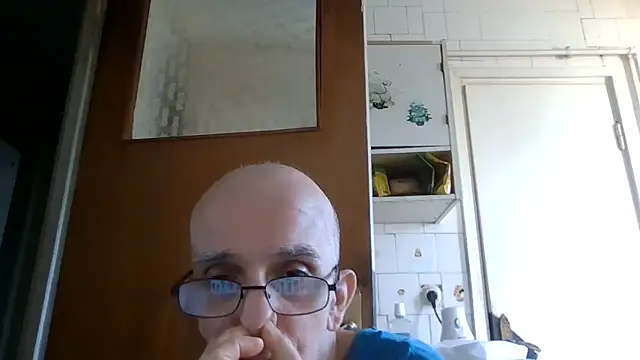 Živá chatovací místnost mariusica1@xh