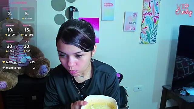 angelina_77 Cameră chat live