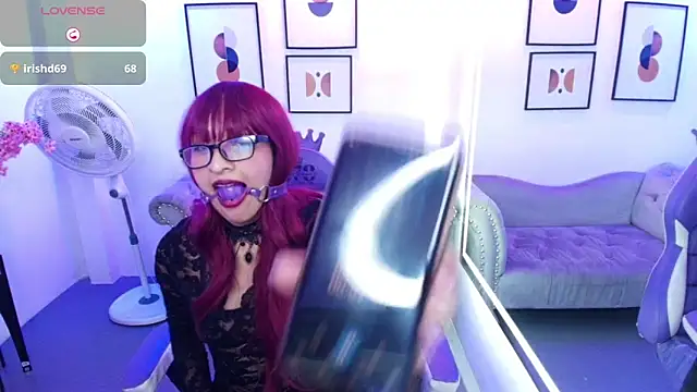 Ariel_doween Adlı Modelin Canlı Sohbet Odası
