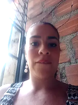 Chatroom en direct de shaira_white