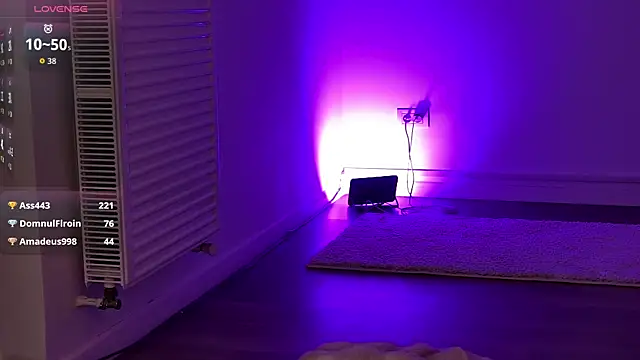 غرفة دردشة KyraDesire المباشرة