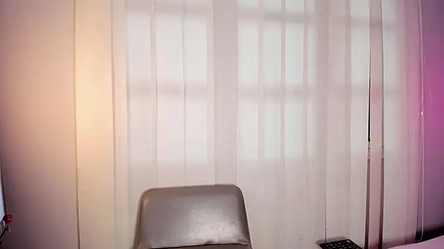 Bilik Sembang Langsung alison_ferrera_