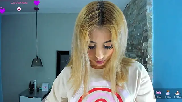 Sala de chat en directo de LUCYAMARS1