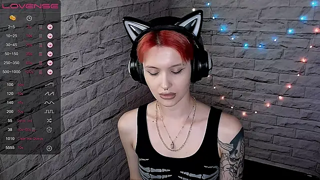 Lauren_Raquel_'s Live Chat Room