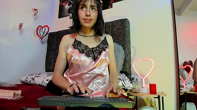 חדר צ'אט בשידור חי של Dakota_kiss