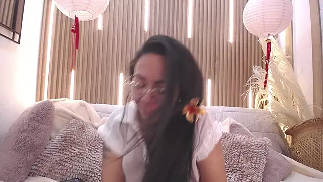 Sala de chat ao vivo de Velvet_Curly