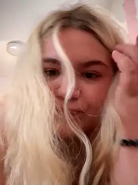 Chatroom en direct de Freakcute_