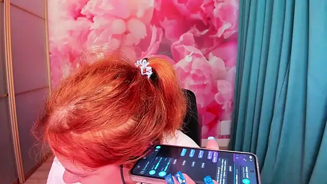 AngelinaLow 실시간 채팅방