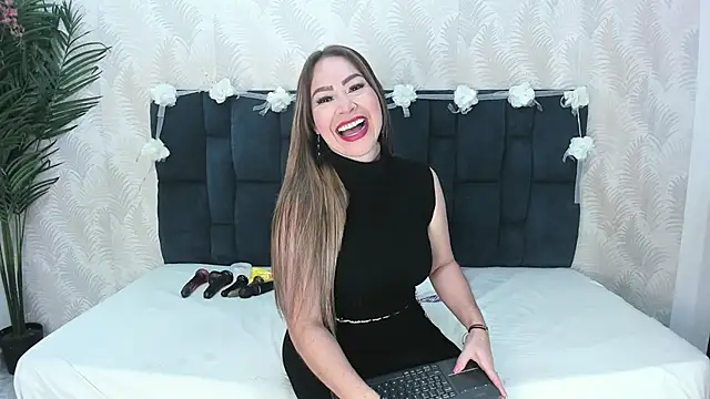 Ariana_Diosa – live chatrum