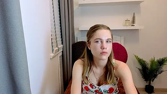 LoveXLexi Adlı Modelin Canlı Sohbet Odası