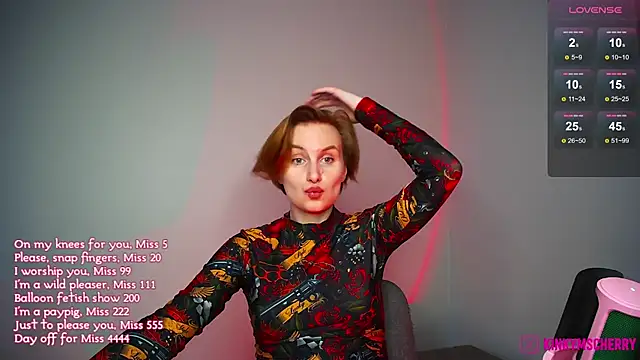 KinkyMissCherry Adlı Modelin Canlı Sohbet Odası