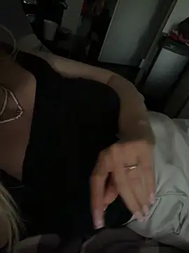 Hornyblond_Bella Cameră chat live