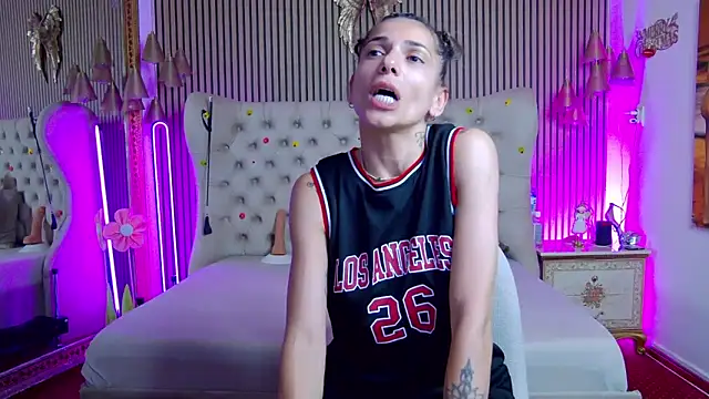 PlayfulShow Cameră chat live