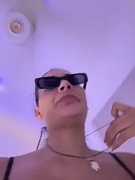 Sweet_celene Adlı Modelin Canlı Sohbet Odası