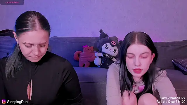 SleepingDuo Cameră chat live