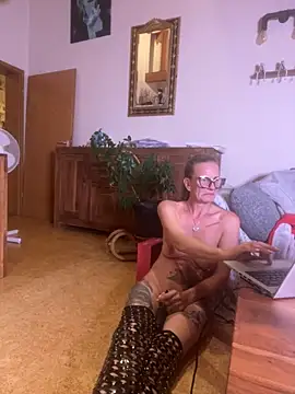 Chat ao vivo de LucyLingerie78