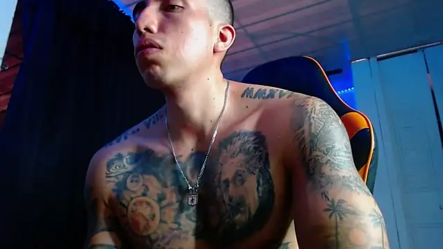 Chat ao vivo de Adam_Hudsond