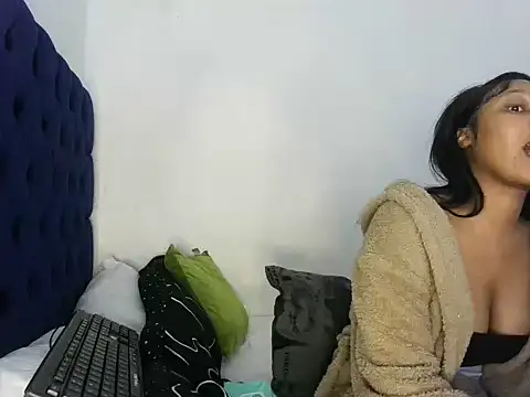 LustyBerry 现场聊天室